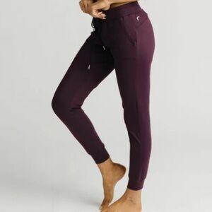 Zyia Plum Unwind Joggers